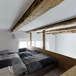 アパート Old Town Loft ジリナ